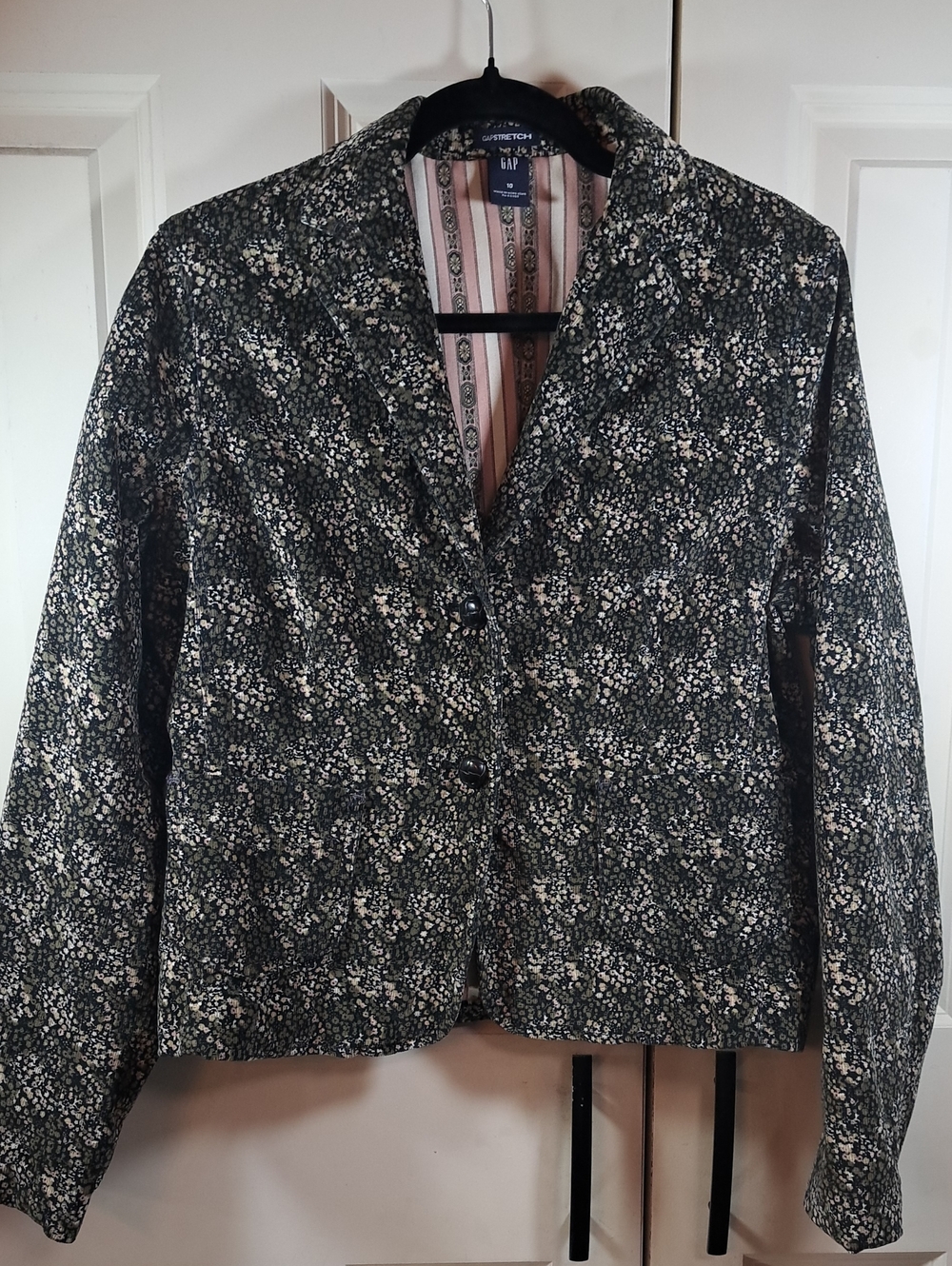 GAP Women's Black Floral Blazer with Cream Accents